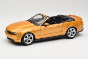 Ford Mustang GT S197 Kabriolett Kuldne Maisto 1:18 31158 Metall