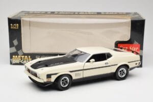 Ford Mustang Mach 1 Valge Sun Star 1:18 3602 Metall - pilt 8/8