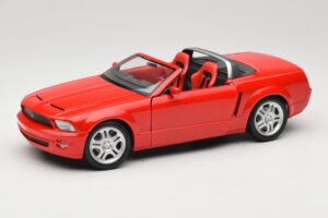 Ford Mustang S197 GT Kabriolett Punane Beanstalk Group 1:18 FOR10016R Metall
