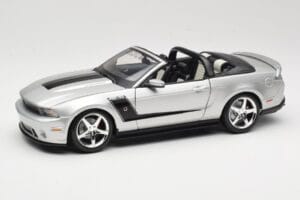 Ford Mustang S197 Roush 427R Kabriolett Hõbedane Maisto 1:18 31669 Metall