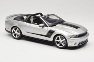 Ford Mustang S197 Roush 427R Kabriolett Hõbedane Maisto 1:18 31669 Metall - pilt 6/8