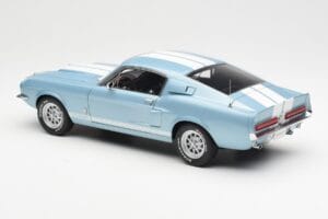 Ford Mustang Shelby GT500 Helesininen Metallik Valgete Triipudega AUTOart 1:18 72907 Metall - pilt 7/8