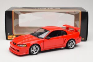 Ford Mustang SVT Cobra R SN95 Punane Maisto 1:18 531872 Metall - pilt 8/8
