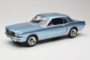 Ford Mustang V8 Hardtop Pony GT Silver Blue GT Spirit 1:12 G089 Vaik