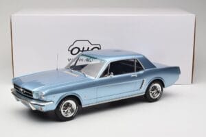 Ford Mustang V8 Hardtop Pony GT Silver Blue GT Spirit 1:12 G089 Vaik - pilt 6/6