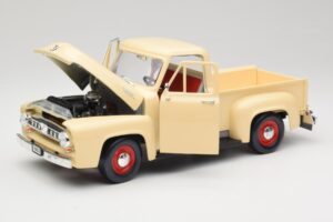 Ford Pickup Colonial Valge Road Legends 1:18 92148 Metall - pilt 2/8