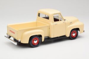 Ford Pickup Colonial Valge Road Legends 1:18 92148 Metall - pilt 3/8