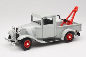 Ford Pick-Up Wrecker Hall Road Signature 1:18 92257 Metall