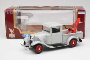 Ford Pick-Up Wrecker Hall Road Signature 1:18 92257 Metall - pilt 8/8