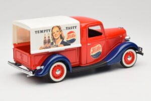 Ford Pickup Truck Pepsi-Cola Solido 1:18 99053 Metall - pilt 3/8