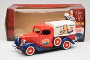Ford Pickup Truck Pepsi-Cola Solido 1:18 99053 Metall - pilt 8/8
