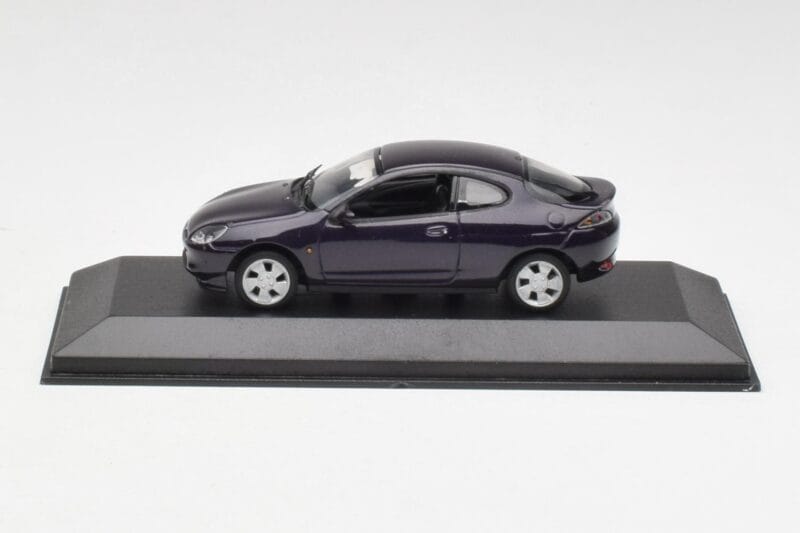 Ford Puma Melina Lilla Minichamps 1:43 430086525 Metall