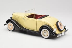 Ford Roadster Dearborn Yellow Solido 1:18 8008 Metall - pilt 7/8