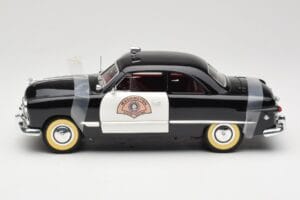 Ford Sedan Washington State Police Solido 1:18 8158 Metall - pilt 4/8