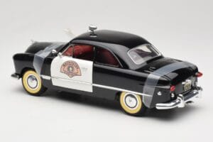 Ford Sedan Washington State Police Solido 1:18 8158 Metall - pilt 7/8