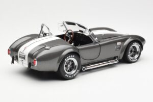 Ford Shelby Cobra 427 S/C Hall Metallik Valgete Triipudega Kyosho 1:18 08045GRW Metall - pilt 3/8