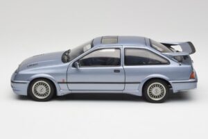 Ford Sierra RS Cosworth Moonstone Sinine AUTOart 1:18 72863 Metall - pilt 4/8