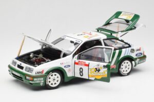 Ford Sierra RS Cosworth #8 D. Auriol / B. Occelli Rally Tour de Corse 1988 AUTOart 1:18 88812 Metall - pilt 2/8