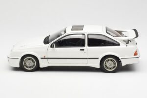 Ford Sierra RS Cosworth Valge AUTOart 1:18 72862 Metall - pilt 4/8