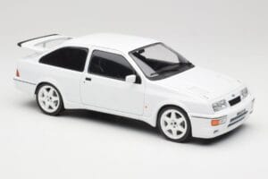 Ford Sierra RS Cosworth Valge IXO 1:18 18CMC121 Metall - pilt 4/6