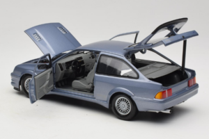 Ford Sierra RS Cosworth Sinine Minichamps 1:18 150084002 Metall - pilt 5/8