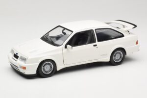 Ford Sierra RS Cosworth Valge Minichamps 1:18 150084000 Metall