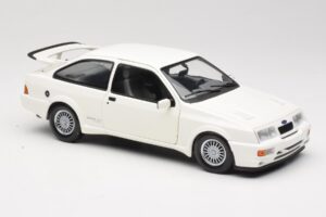 Ford Sierra RS Cosworth Valge Minichamps 1:18 150084000 Metall - pilt 6/8