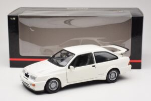 Ford Sierra RS Cosworth Valge Minichamps 1:18 150084000 Metall - pilt 8/8