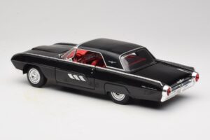 Ford Thunderbird Must Anson 1:18 30344 Metall - pilt 7/8