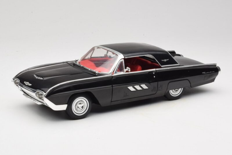 Ford Thunderbird Must Anson 1:18 30344 Metall
