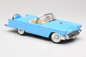 Ford Thunderbird Kabriolett Sinine Road Signature 1:18 92358 Metall - pilt 6/8