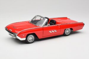 Ford Thunderbird Kabriolett Punane Anson 1:18 30334 Metall