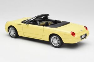 Ford Thunderbird Show Car Kollane Maisto 1:18 50335 Metall - pilt 7/8