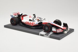 Haas VF-22 #20 K. Magnussen Bahrain GP 2022 Minichamps 1:18 117220120 Metall - pilt 4/6