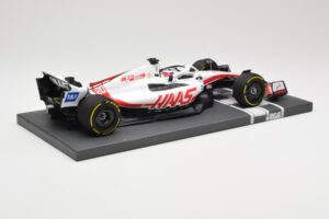 Haas VF-22 #20 K. Magnussen British GP 2022 Minichamps 1:18 117221020 Metall - pilt 3/6