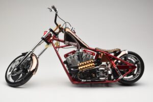Harley-Davidson West Coast Choppers Diablo Soft Tail Kuldne Punane Minichamps 1:5 JJ04-05-03 Metall - pilt 3/6