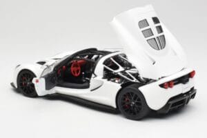 Hennessey Venom GT Valge AUTOart 1:18 75404 Metall - pilt 5/8