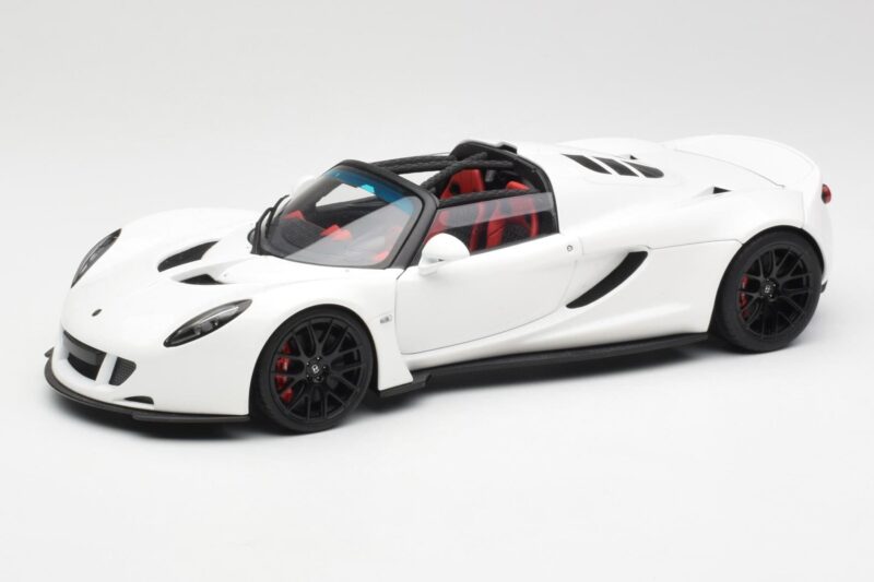 Hennessey Venom GT Valge AUTOart 1:18 75404 Metall