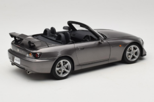Honda S2000 AP2 Type S Moon Rock Metallic MotorHelix 1:18 M85111 Metall - pilt 4/9