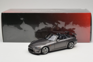 Honda S2000 AP2 Type S Moon Rock Metallic MotorHelix 1:18 M85111 Metall - pilt 9/9