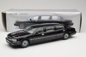 Hongqi Qijian CA7460 FAW 1:18 139940 Metall - pilt 8/8