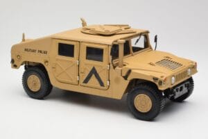 Hummer H1 AM General Military Police Exoto 1:18 01801 Metall - pilt 6/8
