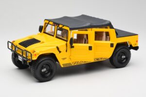 Hummer H1 Soft Top Kollane Maisto 1:18 56041 Metall - pilt 2/8
