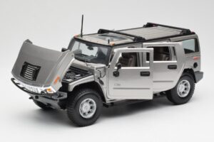 Hummer H2 Hõbe Maisto 1:18 7449569 Metall - pilt 2/8