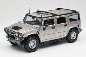 Hummer H2 Hõbe Maisto 1:18 7449569 Metall
