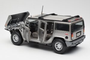 Hummer H2 Hõbe Maisto 1:18 7449569 Metall - pilt 5/8