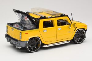 Hummer H2 SUT Concept Kollane Maisto 1:18 31067 Metall - pilt 3/8
