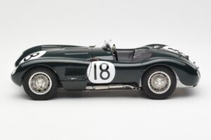 Jaguar C-Type #18 T. Rolt / D. Hamilton 24 Hours of Le Mans Winner 1953 CMC 1:18 M-195 Metall - pilt 3/6