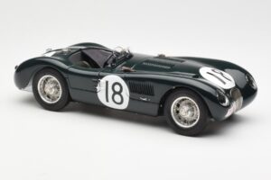 Jaguar C-Type #18 T. Rolt / D. Hamilton 24 Hours of Le Mans Winner 1953 CMC 1:18 M-195 Metall - pilt 4/6