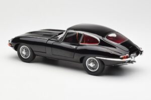 Jaguar E-Type 3.8 Series 1 Must Kyosho 1:18 08954BK Metall - pilt 7/8
